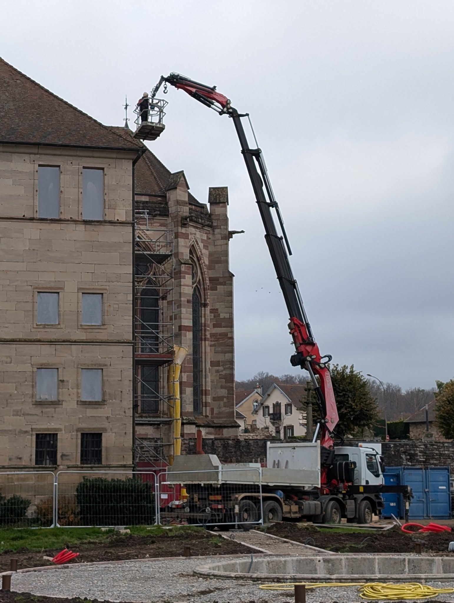 révision toiture abbaye luxeuil 1